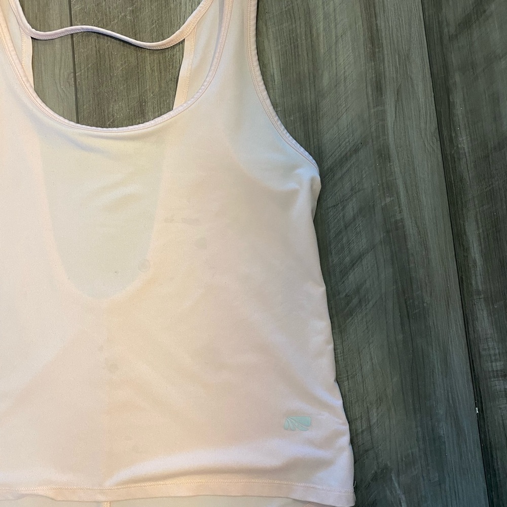 Workout top - Picture 3 of 4